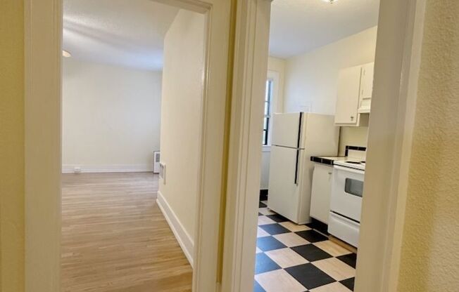 1 bed, 1 bath, 730 sqft, $1,395, Unit 316