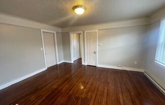 1 bed, 1 bath, $750, Unit 206