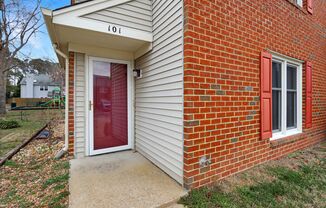 101 Kingsbridge Lane Yorktown VA 23692