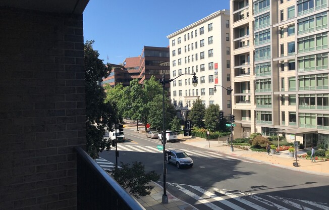 Studio, 1 bath, 440 sqft, $2,432, Unit 0332