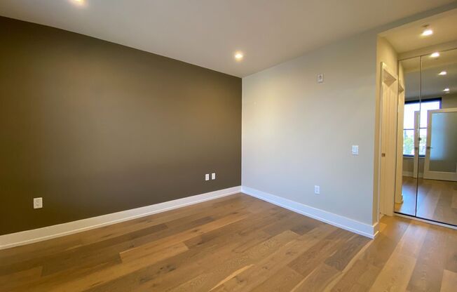 2 beds, 2 baths, 700 sqft, $2,695, Unit 503