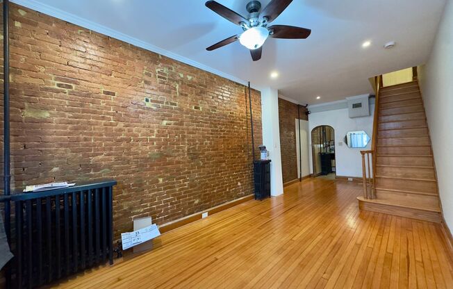 Charming 2 Bedroom/2.5 Bathroom Townhome in Upper Fells Point, Baltimore, MD!