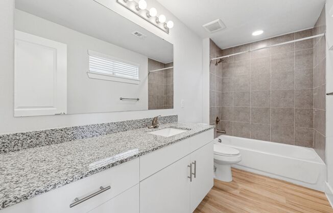1 bed, 1 bath, 712 sqft, $1,385, Unit 214