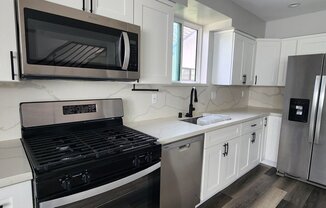2408 HAUSER BLVD