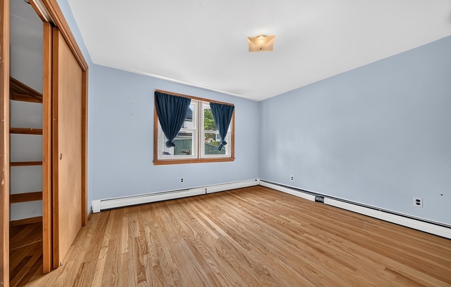 3 beds, 1 bath, 1,100 sqft, $2,900, Unit 1