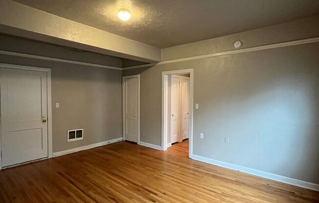 1 bed, 1 bath, $1,345, Unit 204