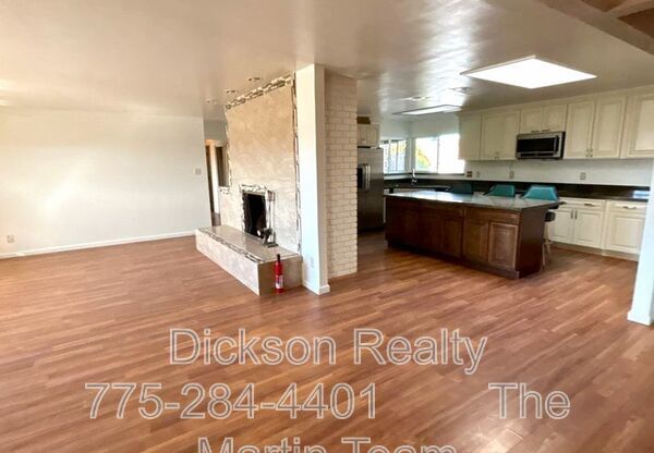 3200 LODESTAR LN