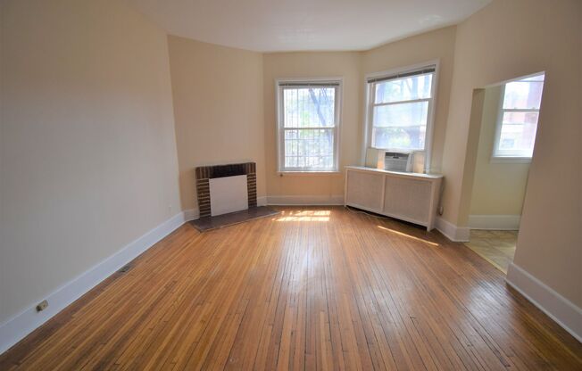 Studio, 1 bath, 450 sqft, $2,046, Unit 2112 O Unit 6