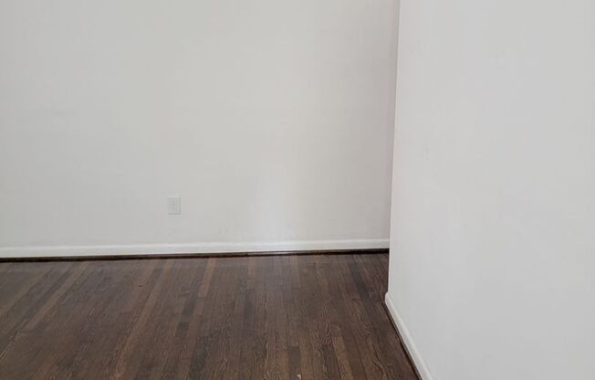 2 beds, 1 bath, $1,350