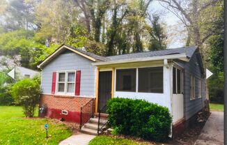 2 bedroom 1 bath home Available Now!!!
