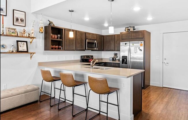 2 beds, 2 baths, 1,134 sqft, $1,995, Unit 3230-201