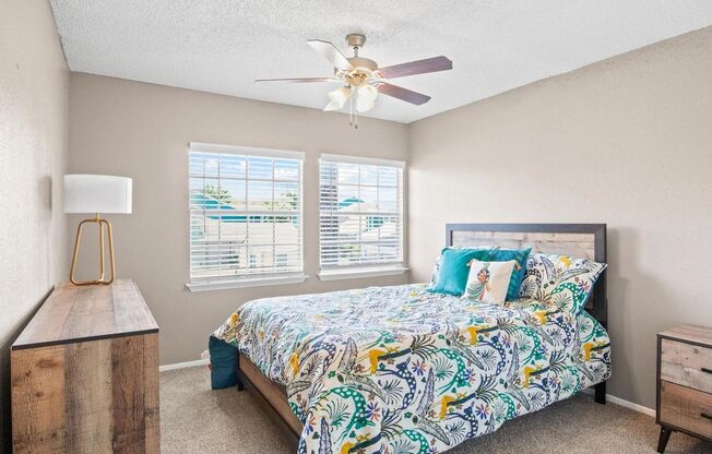 3 beds, 2 baths, 1,236 sqft, $1,895, Unit 12220 SM