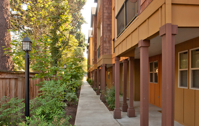 N0031 - Gables on Stark