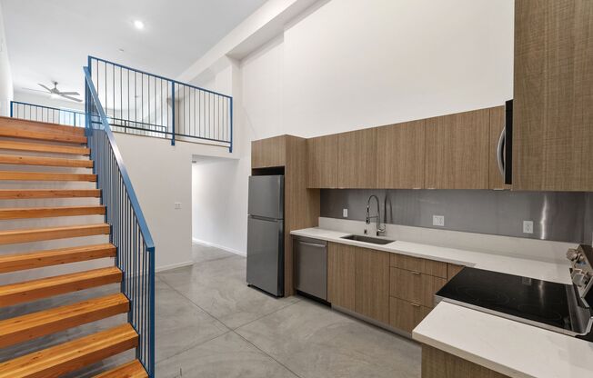 1 bed, 1 bath, 670 sqft, $2,250, Unit 519