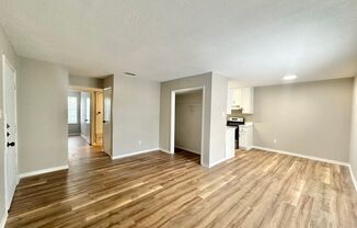 2 beds, 1 bath, 824 sqft, $795, Unit Unit 3