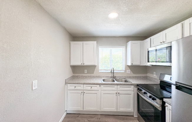 1110 E Highland Ave