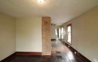 2 beds, 1 bath, $1,100