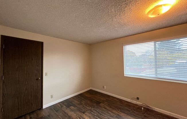 2 beds, 1.5 baths, $1,450