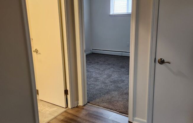 2 beds, 1 bath, 859 sqft, $1,450, Unit GL07004