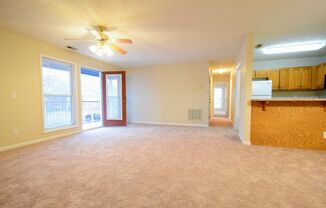 2 beds, 2 baths, $1,100, Unit UNIT 4