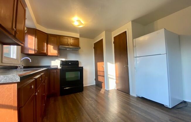 2 beds, 1 bath, 1,008 sqft, $1,095, Unit 2068