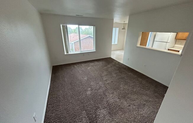 Riverton Apartments