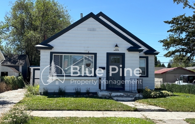 375 W 18 ST