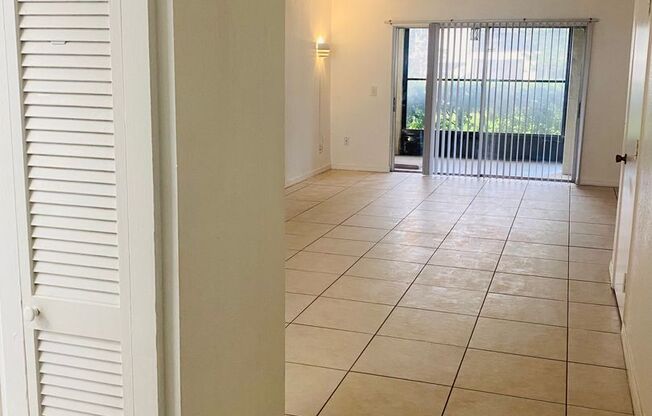 Beautiful Apartment 2/2  in ALTAMONTE SPRINGS ( SAN SEBASTIAN COURT)