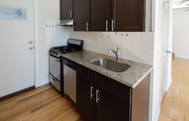 Studio, 1 bath, 445 sqft, $1,695, Unit 514-205