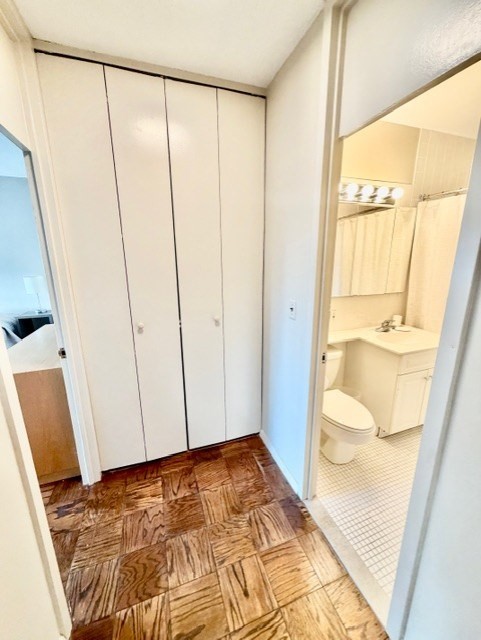 2 beds, 1 bath, 875 sqft, $3,500, Unit 20H