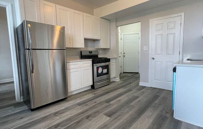 2065 Coulter St &amp; 2409-11 S Hoyne Ave