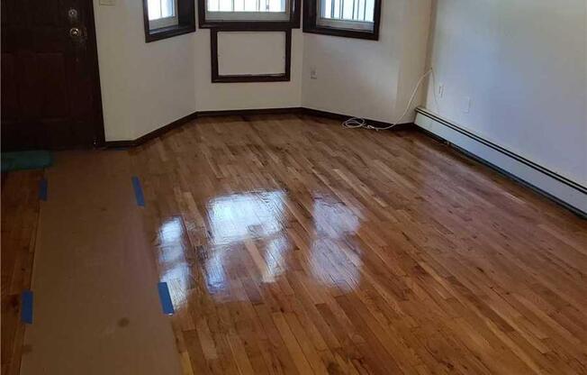 3 beds, 2 baths, 3,030 sqft, $3,500