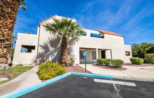 Central Las Vegas Condo Near Chinatown & The Strip
