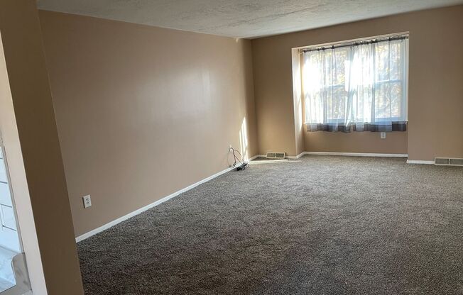 910 SqFt 2 Bedroom Apartment