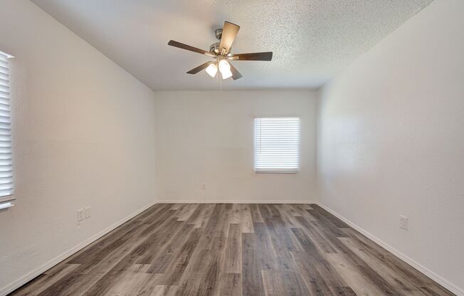 2 beds, 2 baths, 1,050 sqft, $899