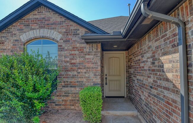 Beautiful home in Johnson Farms Addition!