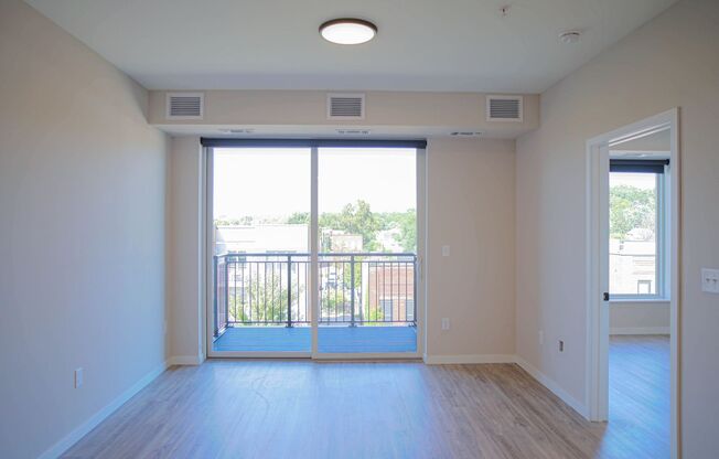 1 bed, 1 bath, 681 sqft, $1,500, Unit 212