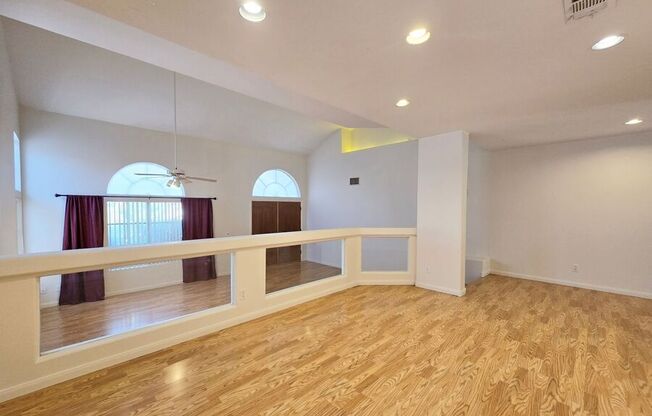 3697 FERNDALE CV DR