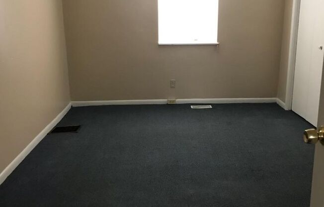 Carrick NEW 4 bedroom apartment. Section 8 accepted