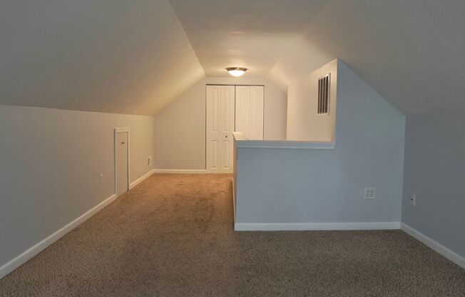 3 beds, 1 bath, $2,000