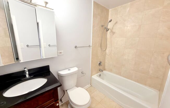 1 bed, 1 bath, 700 sqft, $2,000, Unit 418-1609