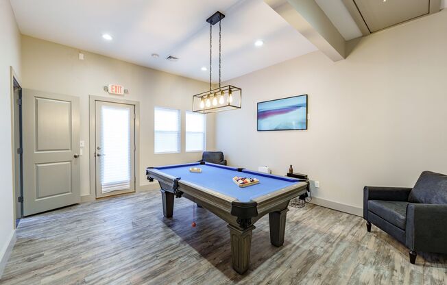 2 beds, 1 bath, 928 sqft, $2,195, Unit 239