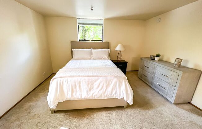 2 beds, 1 bath, 788 sqft, $2,395, Unit 102