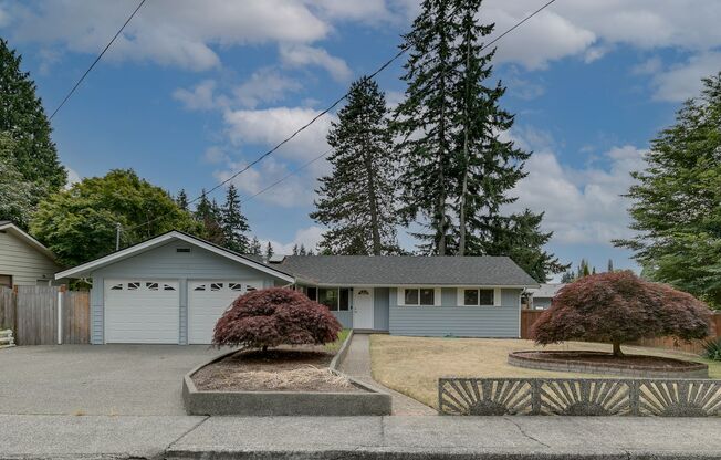 Amazing Updated Rambler in Kirkland with BIG backyard!