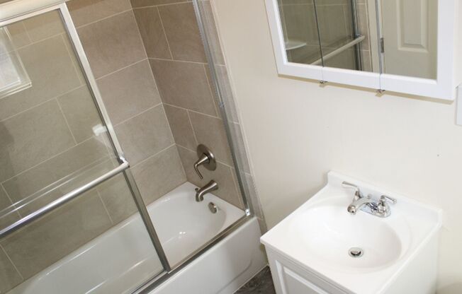 Studio, 1 bath, 312 sqft, $1,200, Unit 2033A