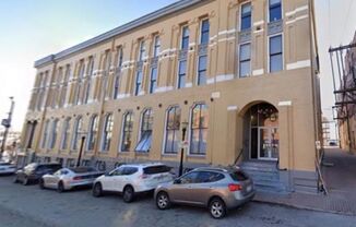 Coming Soon: Stylish Loft in the Heart of River Market with Parking Included