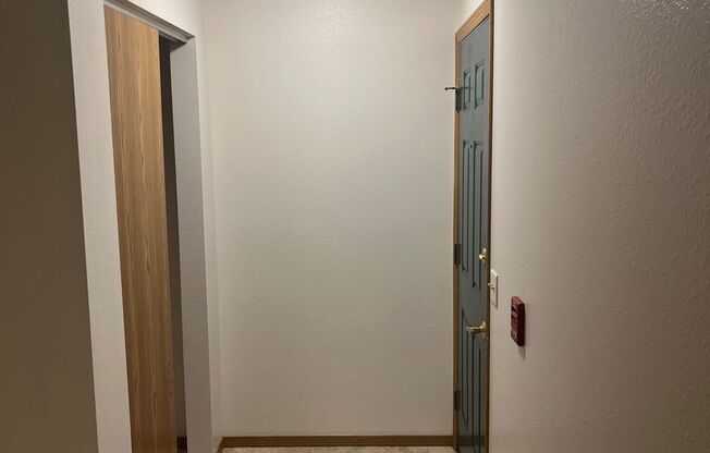 2 beds, 1 bath, 856 sqft, $1,259, Unit PL   7507