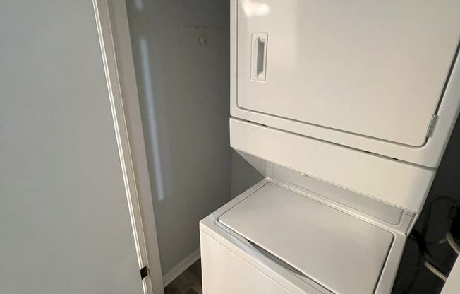 1 bed, 1 bath, $850