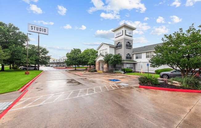 Studio Domain Apartments in Austin, Texas Exterior
