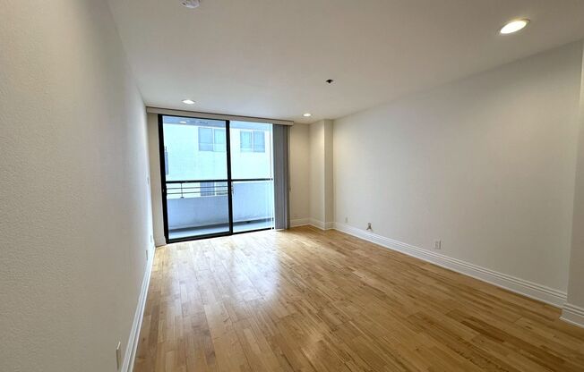 2 beds, 2.5 baths, 1,300 sqft, $3,995, Unit 203